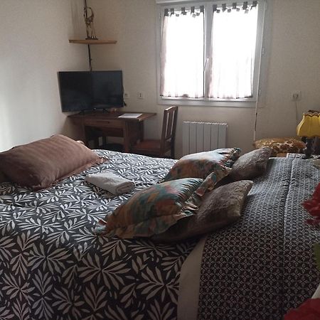 Les Chambres Du Rochereuil Bédée Esterno foto